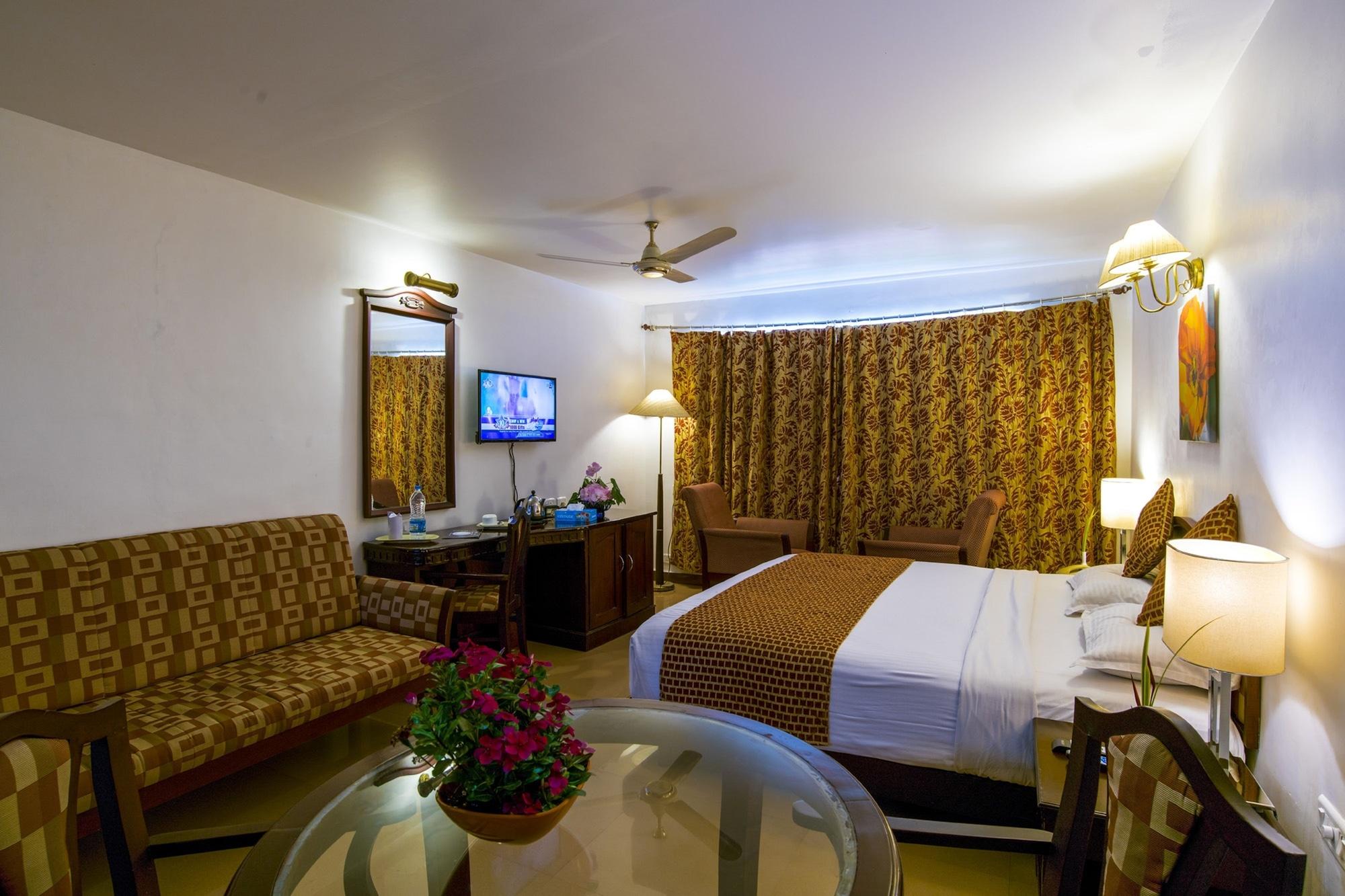 Golf View Hotels & Suites Nedumbassery Exteriér fotografie
