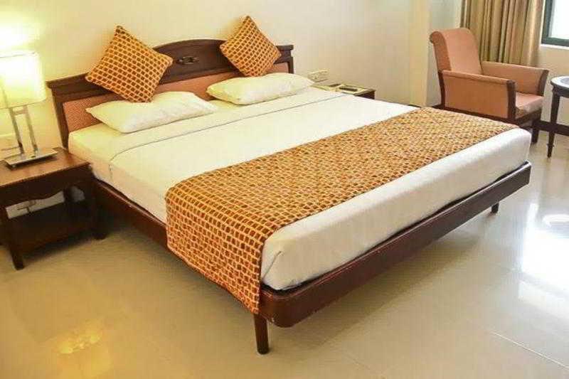Golf View Hotels & Suites Nedumbassery Exteriér fotografie