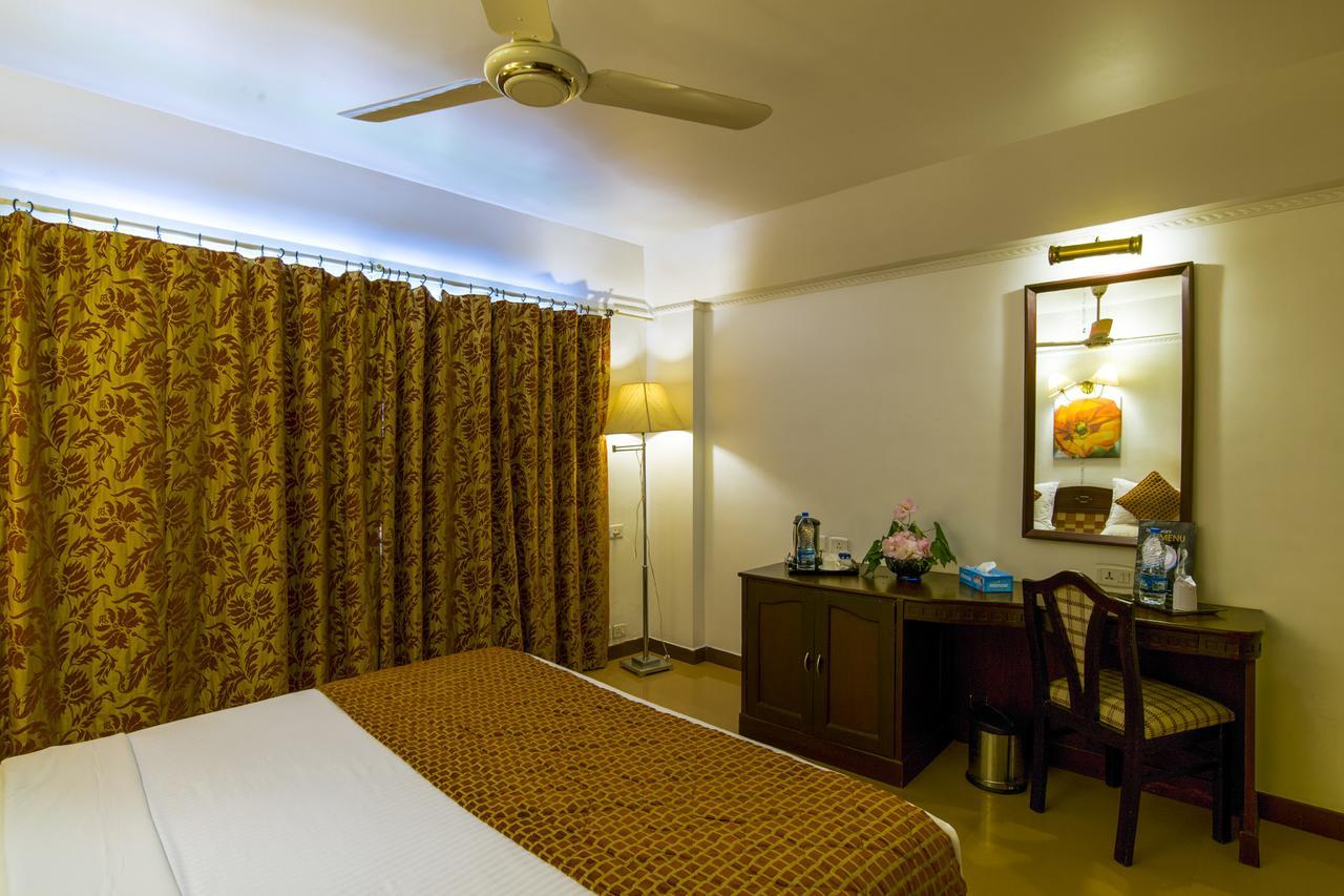 Golf View Hotels & Suites Nedumbassery Exteriér fotografie